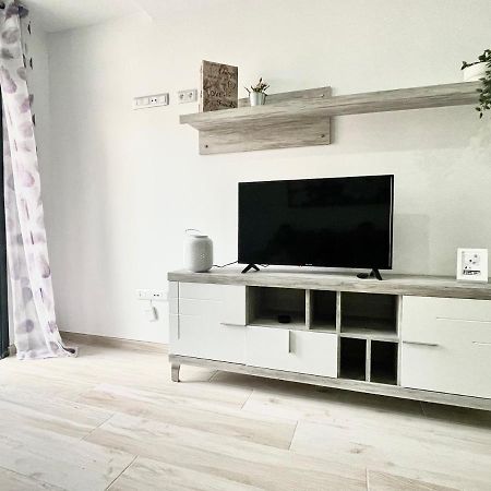Island Suites Арона Экстерьер фото