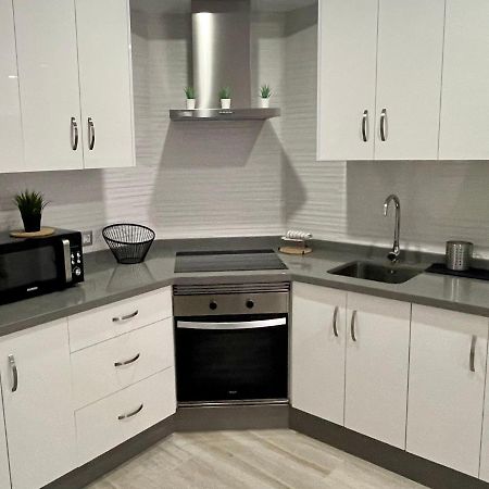 Island Suites Арона Экстерьер фото