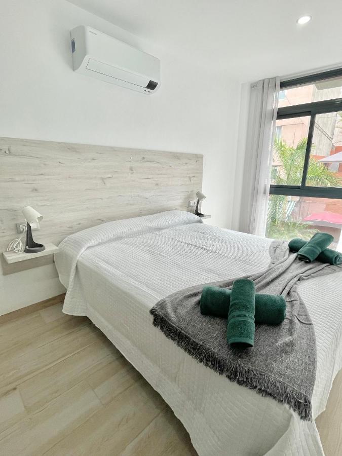 Island Suites Арона Экстерьер фото