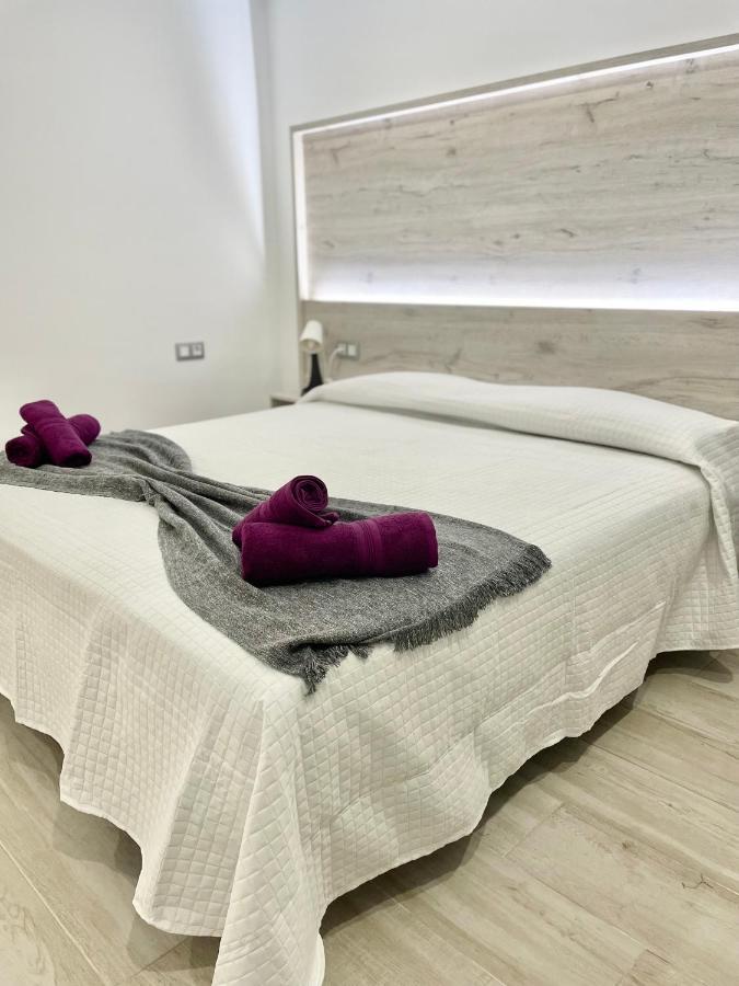 Island Suites Арона Экстерьер фото
