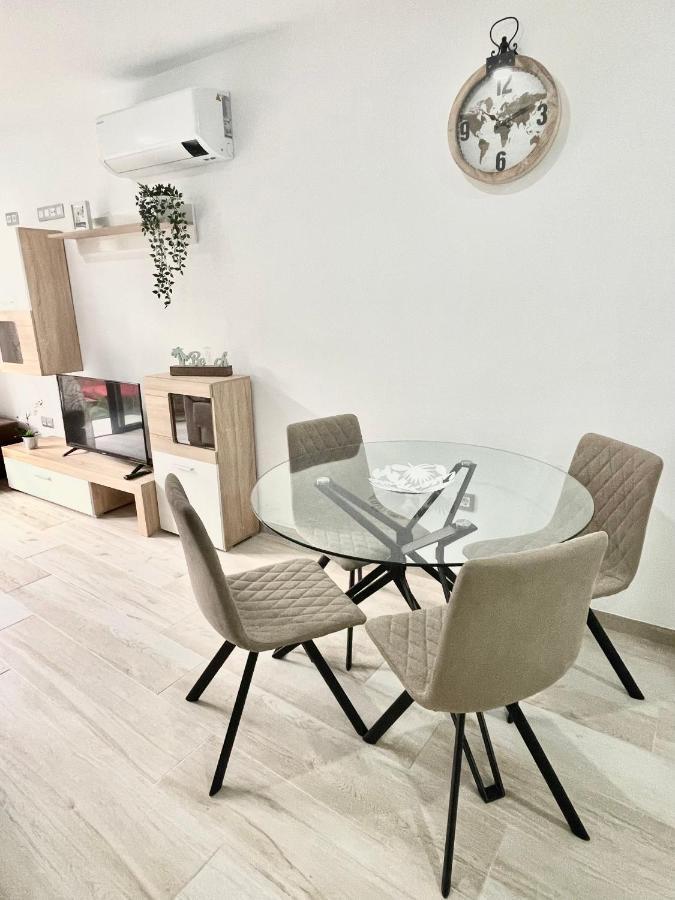 Island Suites Арона Экстерьер фото
